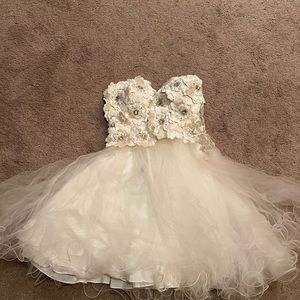 Strapless puffy dress